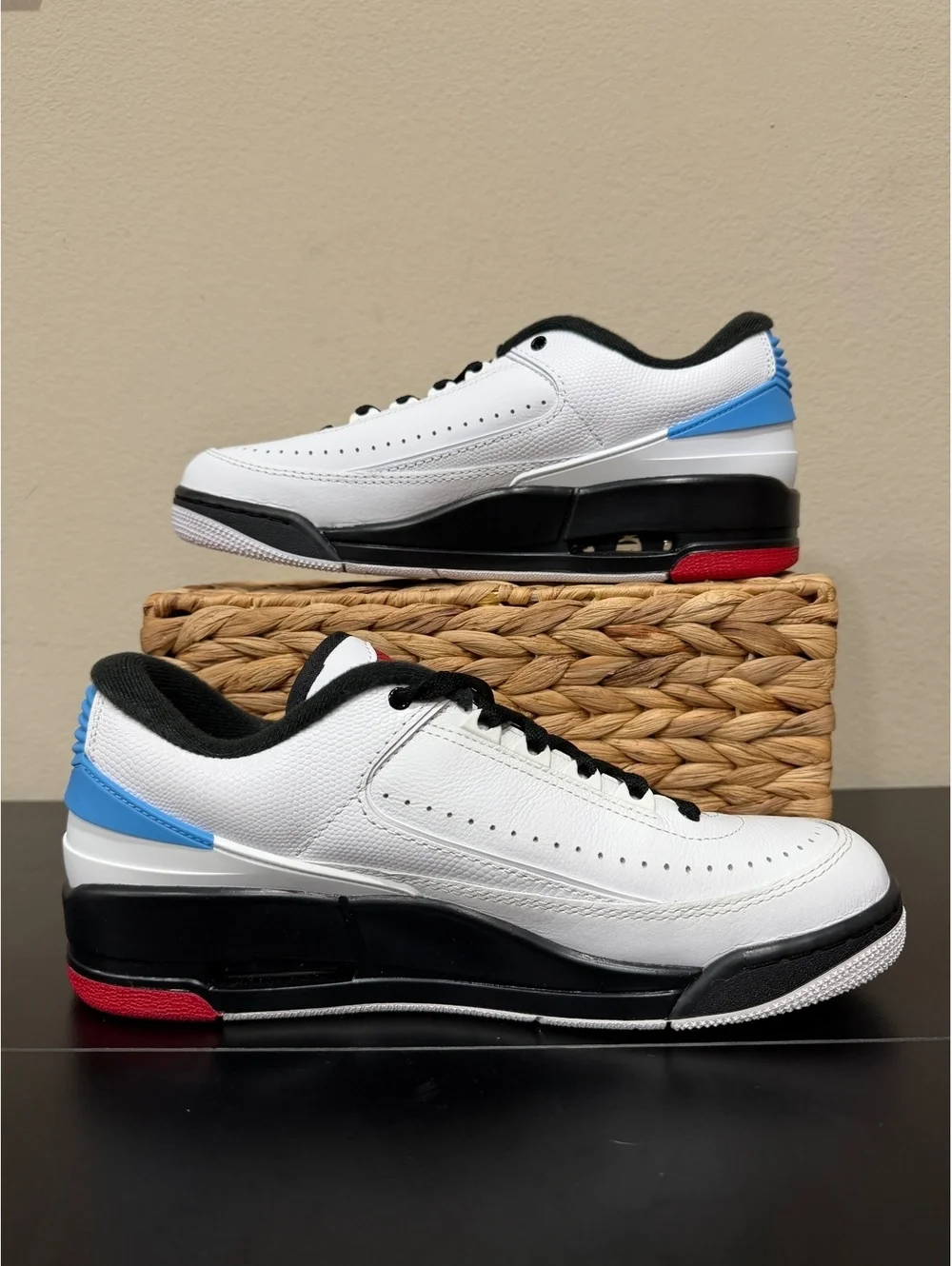 Size 9 - Air Jordan 2/3 “UNC to Chicago”